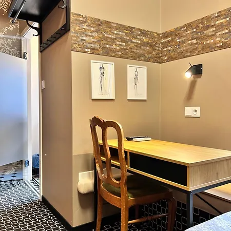 アパートホテル Amber Na Starym Miescie Adults Only