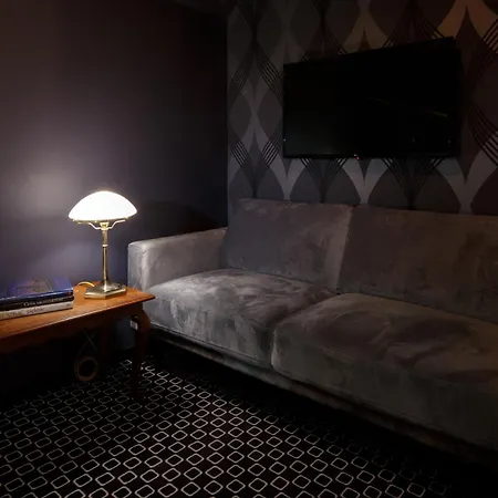 アパートホテル Amber Na Starym Miescie Adults Only 4*