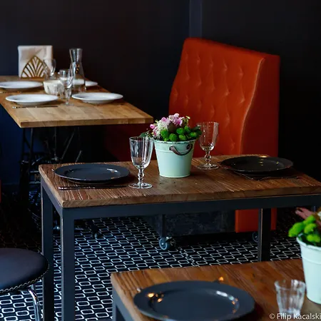 アパートホテル Amber Na Starym Miescie Adults Only シュチェチン