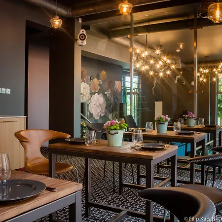 Apartahotel Amber Na Starym Miescie Adults Only