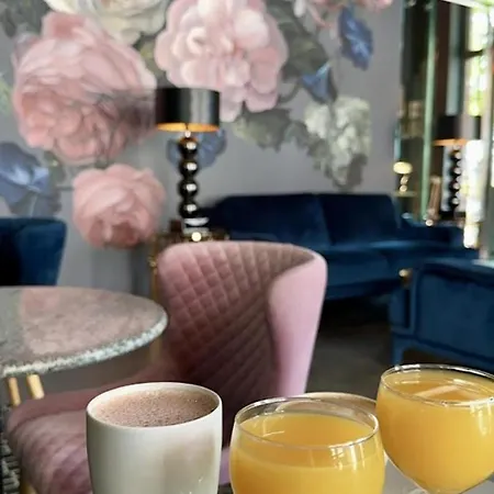 Apartahotel Amber Na Starym Miescie Adults Only 4*