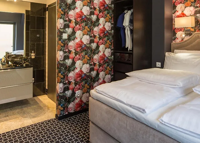 Amber Na Starym Miescie Adults Only Aparthotel 4*